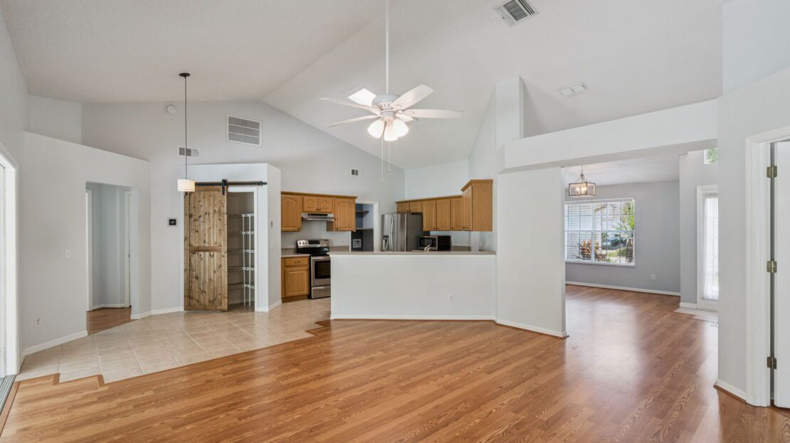 homes for sale Altamonte Springs FL 1351 American Elm Drive family room and kitchen