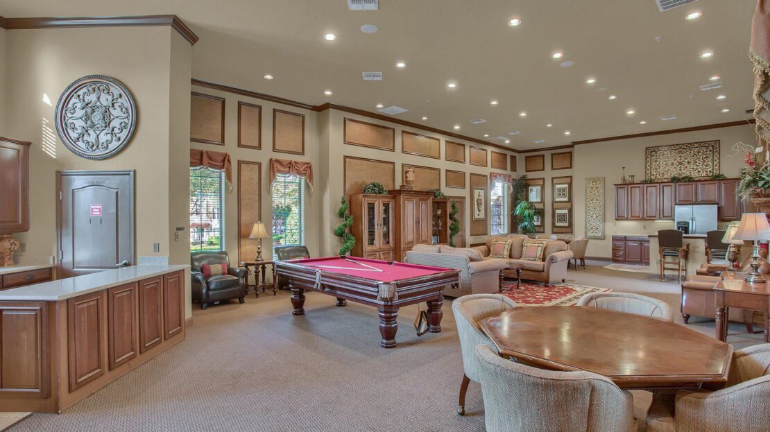 fountain-parke-lake-mary-fl-clubhouse-billiards-room